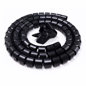 Manchon spirale flexible en PE pour gestion des câbles, collier de protection noir pour salle serveur et bureau à domicile - Product Image 1