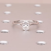 Bague de fiançailles solitaire ovale à profil bas 2 carats en or massif 10K/14K/18K avec diamant de laboratoire certifié IGI CVD/HPHT personnalisable