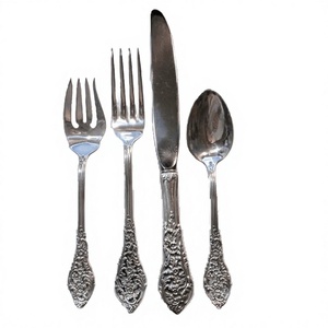 Ensemble de couverts vintage plaqués argent, 4 pièces (fourchette, couteau, cuillère), compatibles lave-vaisselle, pour mariage et usage domestique - Product Image 1