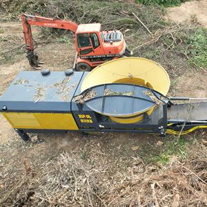 Trituradora <span class=keywords><strong>de</strong></span> madera XUVOL con motor y bomba, amoladora <span class=keywords><strong>de</strong></span> maíz Industrial con ramas <span class=keywords><strong>de</strong></span> troncos <span class=keywords><strong>de</strong></span> martillo y palé <span class=keywords><strong>de</strong></span> raíz <span class=keywords><strong>de</strong></span> árbol entero - Product Image 3