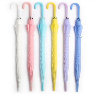 Parapluie transparent en PVC coloré à poignée droite pour enfants, personnalisable avec logo imprimé, à prix abordable - Product Image 1