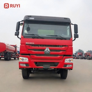 <span class=keywords><strong>Camion</strong></span>-<span class=keywords><strong>citerne</strong></span> Howo d'occasion 8x4 pour le transport d'huile/eau/<span class=keywords><strong>lait</strong></span> à vendre - Product Image 2
