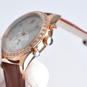 Montre de luxe pour homme avec cadran multiple incrusté de diamants, plaqué or rose, lunette cannelée, index sertis de diamants, montre formelle pour élite professionnelle - Product Image 3