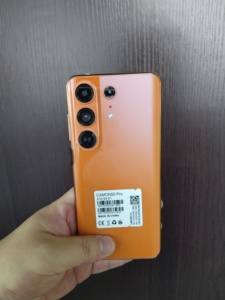 โทรศัพท์ Camon50 Pro รุ่นพรีเมียม ขอบโค้ง ดีไซน์บางเฉียบ ฝาหลังกระจก กล้อง AI สามเลนส์ รองรับหลายภาษา ขายส่งจากโรงงาน - Product Image 3