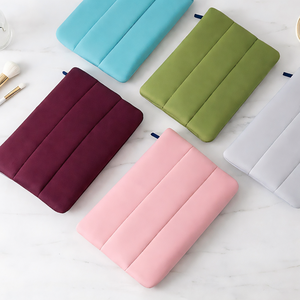 Elegante Bolsa de Maquillaje de Neopreno, con Diseño Personalizado, Logotipo y Color a Medida, Portátil, con Cierre, para Guardar Cosméticos - Product Image 5