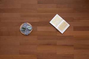 Ab-Kwaliteit Voorafgewerkte <span class=keywords><strong>Iroko</strong></span> Houten Vloertegels Natuurlijke Gouden <span class=keywords><strong>Iroko</strong></span> Ontworpen Houten Vloeren Hardhouten Vloeren Voor Huis - Product Image 2