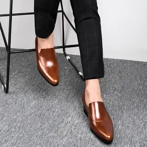 Fabricant de chaussures pour hommes en cuir véritable en Chine Chaussures confortables à talons en cuir véritable Mocassins sépatu en cuir pour hommes
