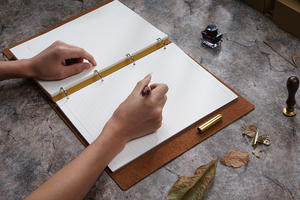 Carnet de notes A4 vintage fait main en cuir véritable, carnet à <span class=keywords><strong>feuilles</strong></span> <span class=keywords><strong>mobiles</strong></span> en cuir Crazy Horse, 100 pages pour l'écriture - Product Image 5