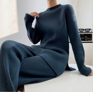 <strong>Custom</strong> 2025 <strong>Spring</strong> New Fashion Loose Knitted Set for Women: Solid Color Slit Sweater and Wide Leg Pants Two-Piece Set - Product Image 3