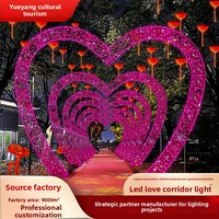 Lampes LED d'extérieur en fer en forme de cœur, style couloir, pour une ambiance romantique, idéales pour les parcs, la décoration de la Saint-Valentin et les aménagements paysagers.