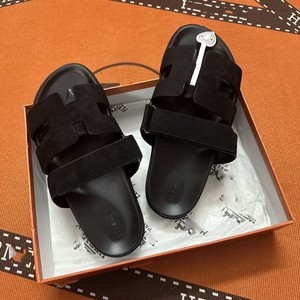Chaussons en forme de H pour hommes, nouveau style <span class=keywords><strong>d</strong></span>'été, antidérapants, durables, confortables, doux, tendance pour les couples, modèle le plus vendu - Product Image 1