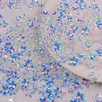 Usine Wholesale12mm Lâche PVC Paillettes Coloré Coupe Fleur En Forme De Couture Paillettes Paillettes pour La Décoration De Vêtement