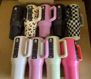 In magazzino <span class=keywords><strong>32oz</strong></span> / 40oz <span class=keywords><strong>Tumbler</strong></span> con coperchio sigillato paglia In acciaio inox sottovuoto bottiglia d'acqua nuove tazze di ghiaccio tazza da viaggio auto - Product Image 6