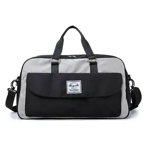 Sac de voyage imperméable de grande capacité au design moderne, sac de sport de loisirs tendance avec fermeture éclair - Product Image 1