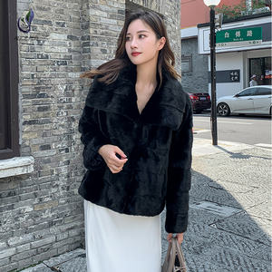 Fourniture de gros <span class=keywords><strong>Manteau</strong></span> d'hiver pour femmes Conception personnalisée Veste en <span class=keywords><strong>fourrure</strong></span> de <span class=keywords><strong>vison</strong></span> véritable, épaisse et chaude pour femmes - Product Image 3