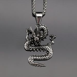 Pendentif Dragon en Acier Inoxydable, Bouclier Gardien, Collier Rétro en Acier Titane pour Homme, Bijou Thème Dieu Grec de la Guerre - Product Image 1