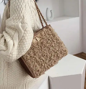 Nieuwe Beste Verkoop In Afrika Goedkope Prijs Voorraad Dames Tassen Handtas Liquidatie Overschot Geannuleerde Voorraad Kavels - Product Image 5