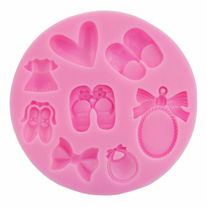 Molde de silicona DIY con gráfico de forma redonda, diseño clásico y popular de dibujos animados, para calzado de bebé niña (pantuflas, zapatos tipo babero con campana, lazo de corazón) - Product Image 5