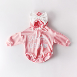 INS en Offre Spéciale bébé vêtements barboteuse hiver nouveau bébé à capuche grand bowknot nouveau-né bébé vêtements même corps ha escalade vêtements - Product Image 4