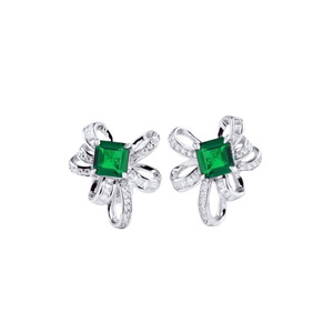 Boucles d'oreilles carrées à ruban pour femmes, design géométrique pour le soir et le quotidien - Product Image 1
