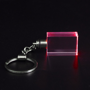 Porte-clés <span class=keywords><strong>en</strong></span> <span class=keywords><strong>verre</strong></span> lumineux LED vierge K9 <span class=keywords><strong>en</strong></span> gros, gravure laser 3D personnalisée de photos, porte-clés <span class=keywords><strong>en</strong></span> cristal pour produits promotionnels - Product Image 4