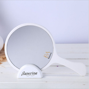 กระจกแต่งหน้าแบบมือถือทรงกลมบาเปริปาสีขาวแบบพกพาพร้อมขาตั้งสำหรับผู้หญิง - Product Image 1
