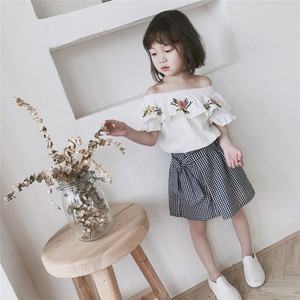Ropa india al por mayor, diseños de faldas escolares, camisetas, pantalones cortos con trajes, ropa infantil en línea - Product Image 2