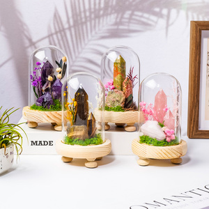 Obélisque <span class=keywords><strong>en</strong></span> cristal naturel <span class=keywords><strong>en</strong></span> gros sous dôme de <span class=keywords><strong>verre</strong></span> avec fleur stabilisée style forêt, bonsaï pour décoration spirituelle de la maison - Product Image 1