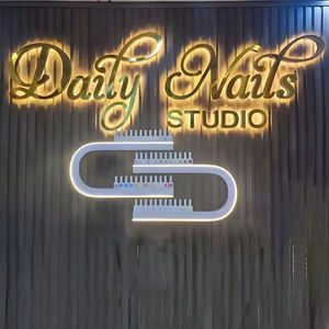 Enseigne publicitaire de porte de bureau multicolore en acier inoxydable avec lettres en résine dorée titane rétroéclairées miniatures avec logo personnalisé - Product Image 1