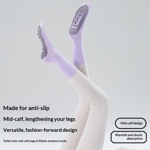 Herbst/Winter Gestrickte Yoga-Pilates-Socken für Damen, Rutschfeste Baumwoll-Crew-Socken, ODM Schweißabsorbierende Reibungsbeständige Klebepunkte - Product Image 2