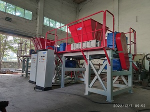 Déchiqueteur industriel de pneus usagés <span class=keywords><strong>TIMO</strong></span> HD1055 60KW à haut rendement et faible consommation, avec moteur à engrenages, roulement et inversion automatique en cas de surcharge - Product Image 3