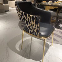 Chaise de salle à manger de luxe moderne minimaliste en acier inoxydable à imprimé léopard de designer italien, couleur personnalisée, pour la maison, le bureau, l'hôtel