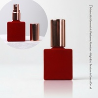 Flacon vaporisateur carré en verre floqué pour parfum, 10 ml, mini, portable, couleur personnalisée, conteneur d'échantillon de parfum de luxe TX-I-25