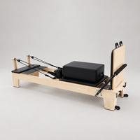 Machine de Pilates Reformer en chêne de qualité supérieure, durable, avec conception ergonomique ajustée, pour studio et usage commercial