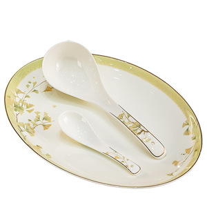 Juego de Vajilla de Porcelana Fina de Lujo, 60 Piezas, <span class=keywords><strong>Diseño</strong></span> Escénico, Portátil, Reutilizable, con Borde Dorado, <span class=keywords><strong>Platos</strong></span> de Cerámica Verdes para Regalo de Boda - Product Image 6