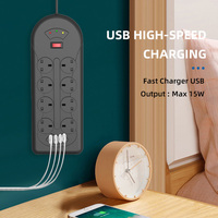 Multiprise 16A à 8 prises UK avec protection contre les surtensions, 4 ports de charge USB, protection incendie, rallonge ABS
