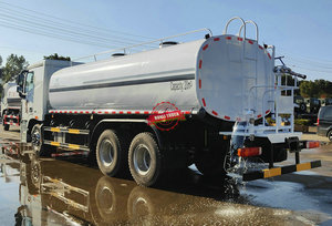 Camion-citerne à eau FOTON AUMAN <span class=keywords><strong>GTL</strong></span> 290HP, capacité 20m³, à vendre - Product Image 6