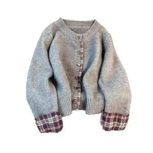 Pull en tricot à carreaux style coréen effet deux pièces pour femme, cardigan décontracté ample pour l'automne et l'hiver - Product Image 1