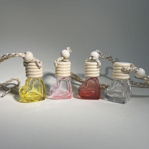 5Ml Bán Buôn Thủy Tinh Hương Liệu Chai Hình Trái Tim Thủy Tinh Xe Hương Liệu Chai Rỗng Tùy Chỉnh Màu Sắc Thủy Tinh Chai Rỗng - Product Image 2