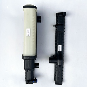 Tutti i tipi di serbatoi in plastica per radiatori automatici per <span class=keywords><strong>BMW</strong></span> E36 PA66 WGF30 % serbatoio <span class=keywords><strong>radiatore</strong></span> OEM 1723528 1468469 - Product Image 1