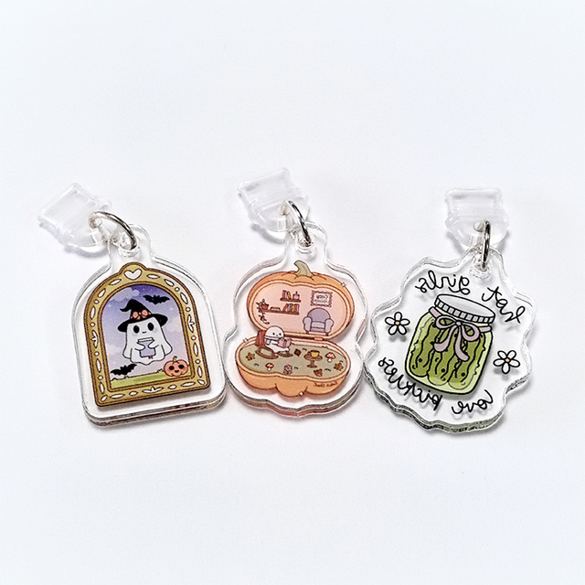 Factory Price Custom Acrylic Double Side Anime Design Usb Dust Plug Type-c Smartphone Dustproof Charm for Dust protection