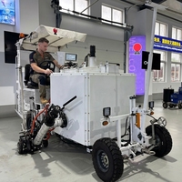 Machine de marquage routier autotractée à peinture à froid avec panneau numérique, auvent et éclairage LED pour parkings, aéroports et usines