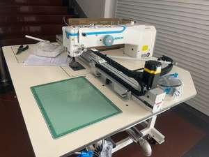 Máquina de Coser <span class=keywords><strong>Jack</strong></span> M5+-F11AF13F25-X con Área de Costura de 800x350mm y Equipada con Cortador Láser Oculto - Product Image 3