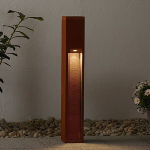 Lámpara de Suelo para Patio Exterior de Estilo Nórdico, Fabricada en Acero Corten - Product Image 1