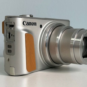 Kamera Saku Telefoto Berperforma Tinggi Canon PowerShot SX740 HS 20.3MP 4K - Product Image 1