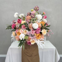 Fábrica de Flores Artificiales, Centros de Mesa con Rosas Artificiales a Precio de Mayoreo para Decoración de Bodas