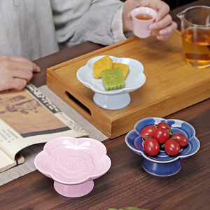 Assiette à fruits en porcelaine en forme de fleur, sur pied haut, pour servir des collations et du thé, idéale pour les fêtes et la maison - Product Image 3