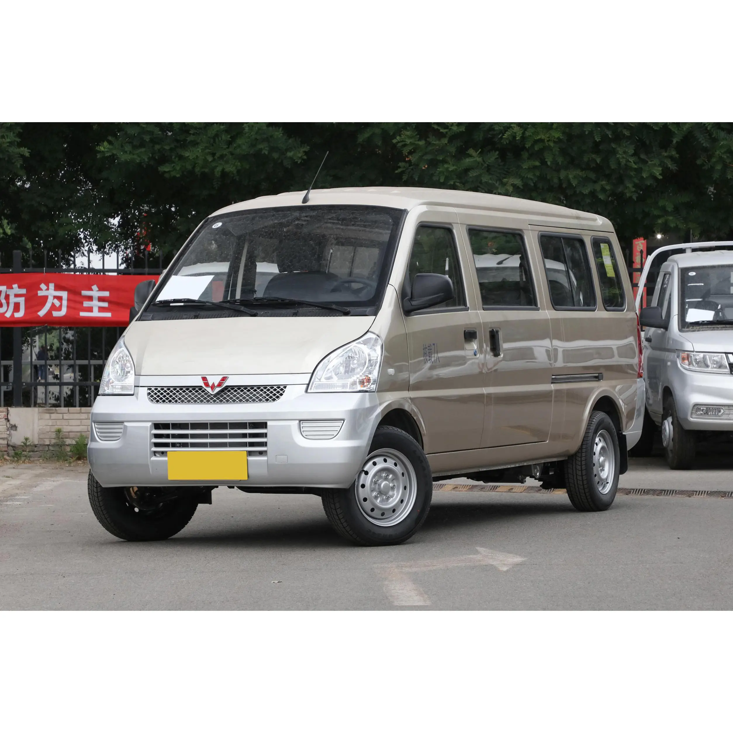 Wuling Rongguang 신뢰할 수있는 품질 4 륜 EV 전기화물 트럭 미니 밴