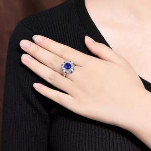 Bague saphir bleu royal pour femme, 3,78 ct, pierre précieuse naturelle du Sri Lanka, or 18 carats avec 34 grands diamants, 8 saphirs d'appoint, bijoux - Product Image 5