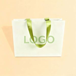 Sac en papier personnalisé pour cosmétiques, vêtements, cadeaux, sac d'emballage pour entreprise en ligne, sac en papier avec impression de logo - Product Image 2